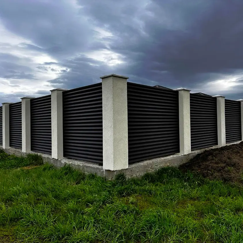 Фото 2 забор Еврожалюзи RAL8019 МАТТЕ Темный Шоколад двусторонний